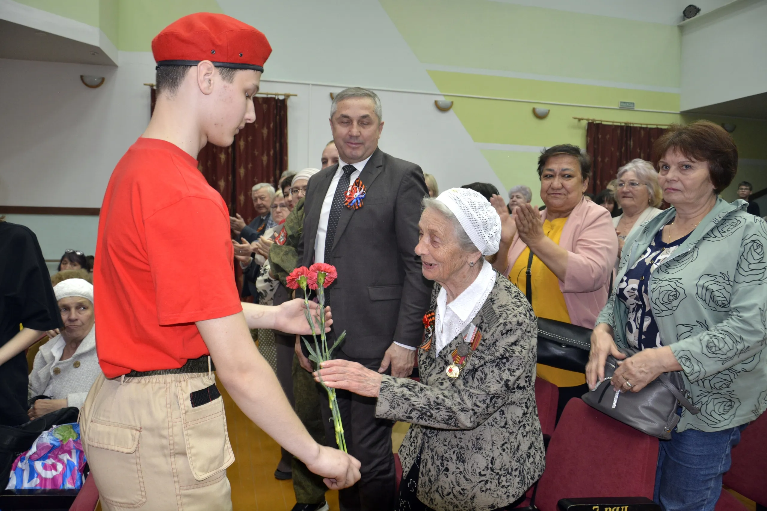 Онотмаҫ өсөн белергә!