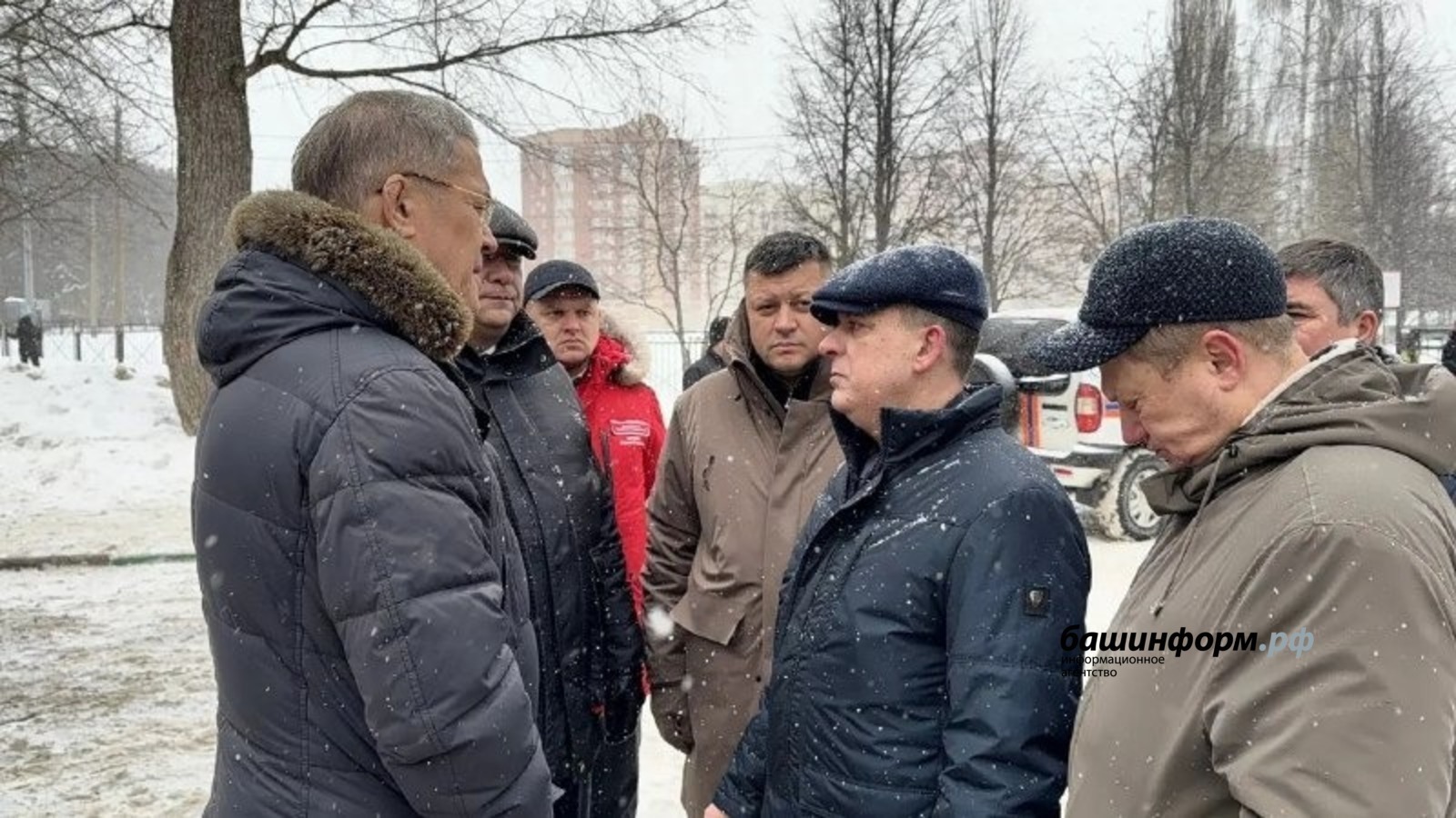 Республика етәксеһе ғәҙәттән тыш хәл теркәлгән мәктәпкә килде