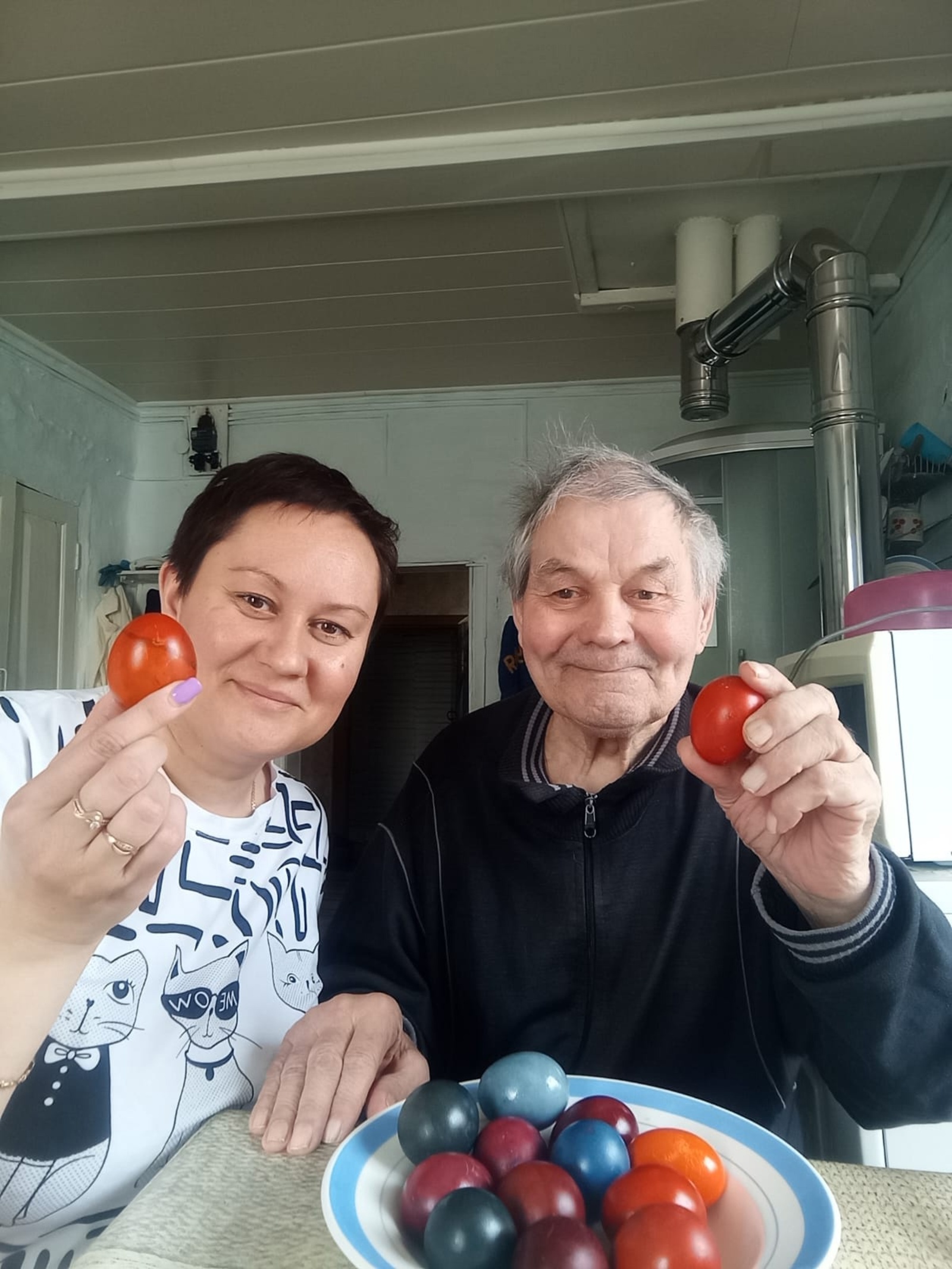 8 июнь – Социаль хеҙмәткәрҙәр көнө