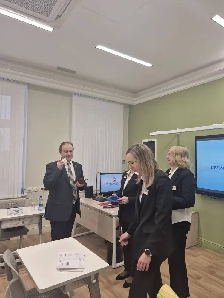 Бәләбәйҙә тыуып үҫкән Олег Данилиндың педагогик уңышы