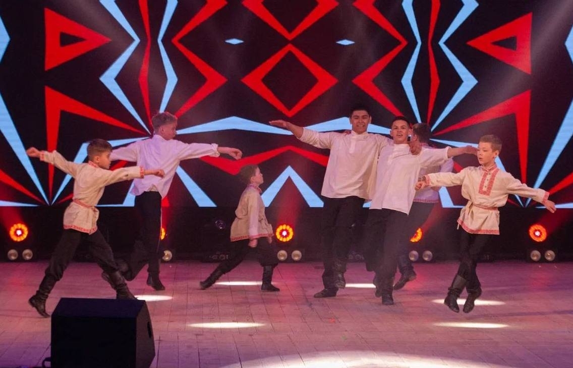 «Аҡбуҙат» үҙенең таланты менән хайран итте!