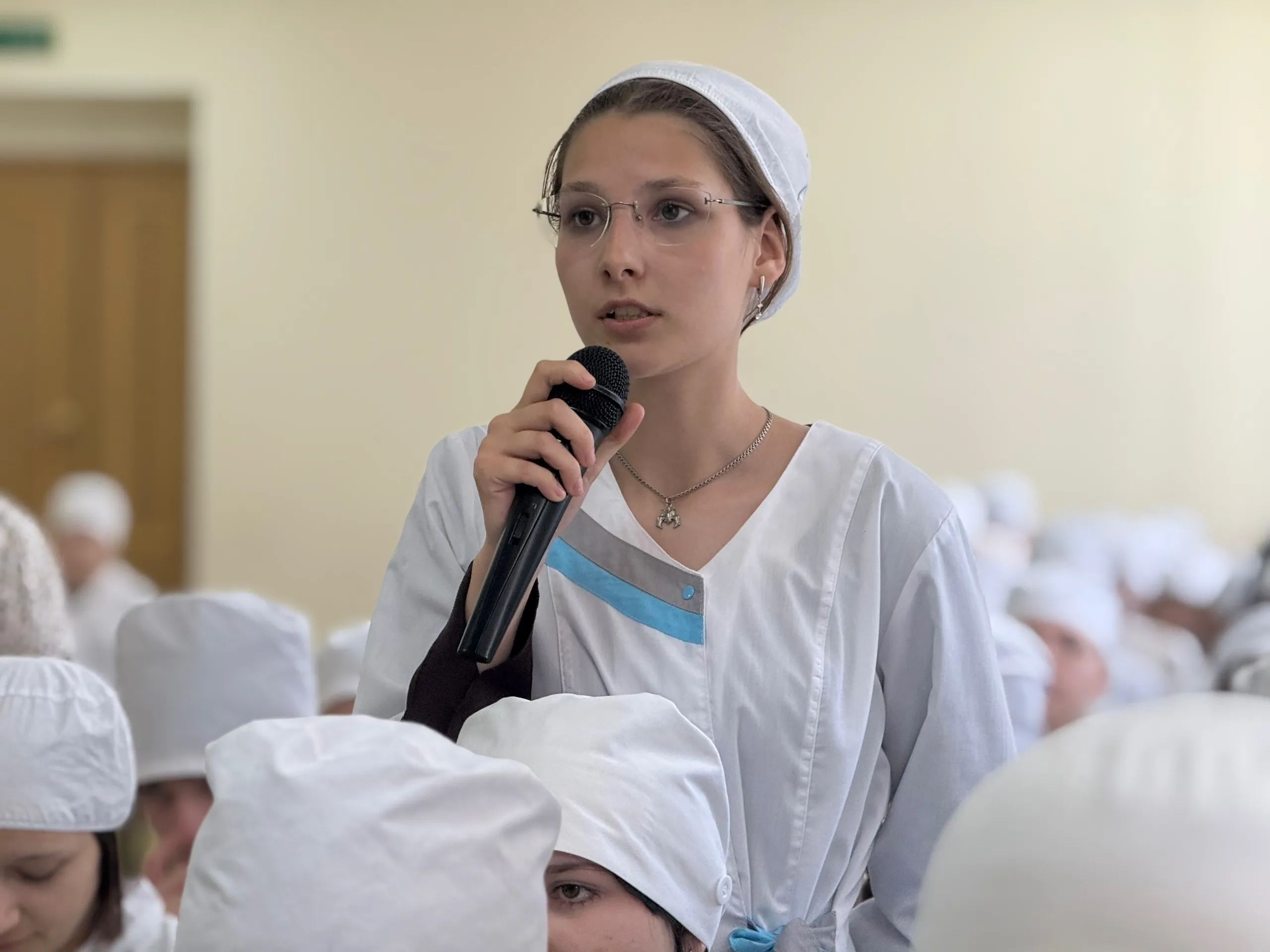 Кесе ватан хаҡына быуындар диалогы