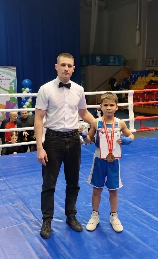 Бәләкәй боксерҙар – ҙур еңеүҙәр