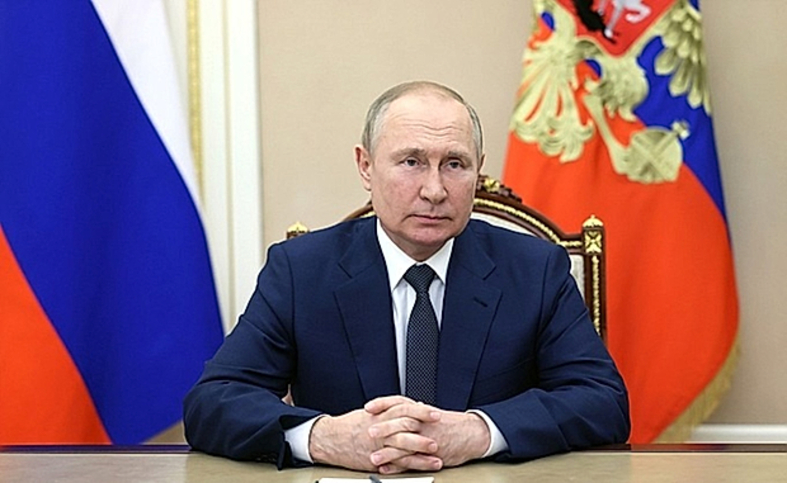 Путин үҙ теләге менән махсус хәрби операцияла ҡатнашыусыларҙың ғүмерен һәм һаулығын страховкалау тураһында указға ҡул ҡуйҙы