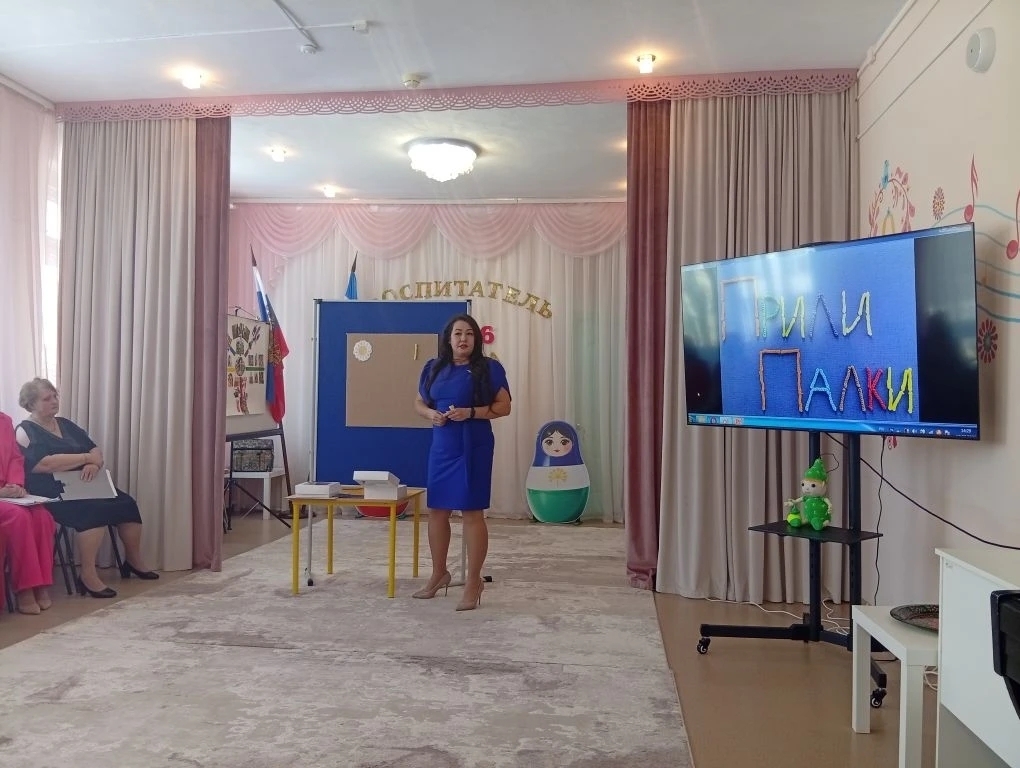 Райондың иң яҡшы тәрбиәсеһе исеменә конкурс башланды