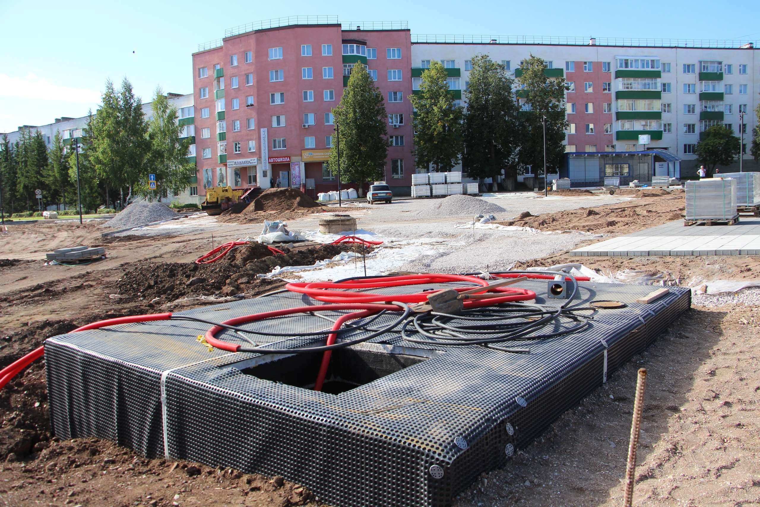 Фонтан, бәләкәй архитектура формалары, велосипед юлы һәм башҡалар…