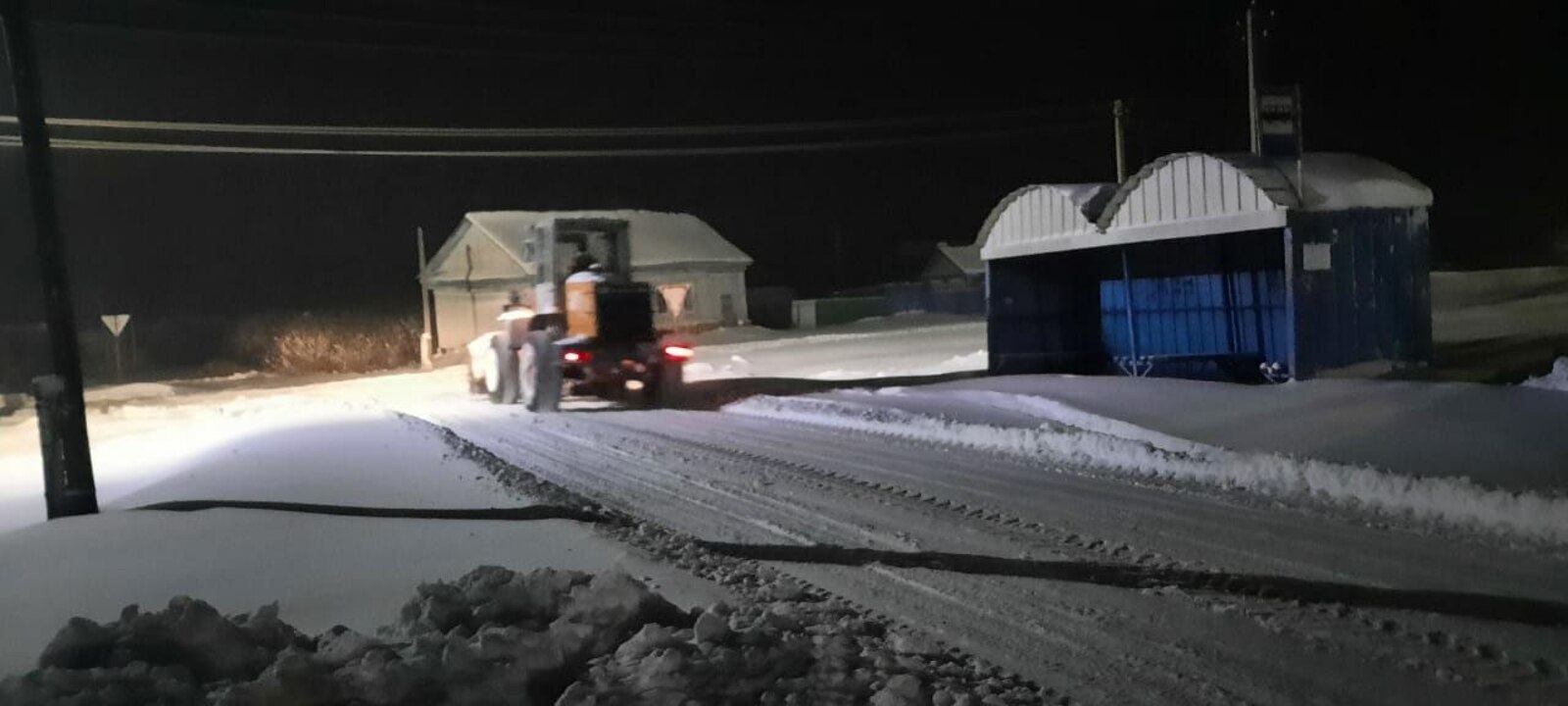 Трактор бар, ә тракторсы юҡ…