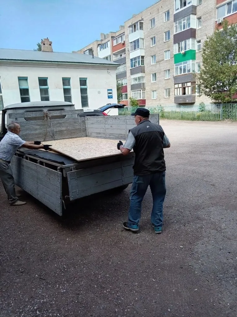 Гуманитар ярҙам ағымы туҡтамай…