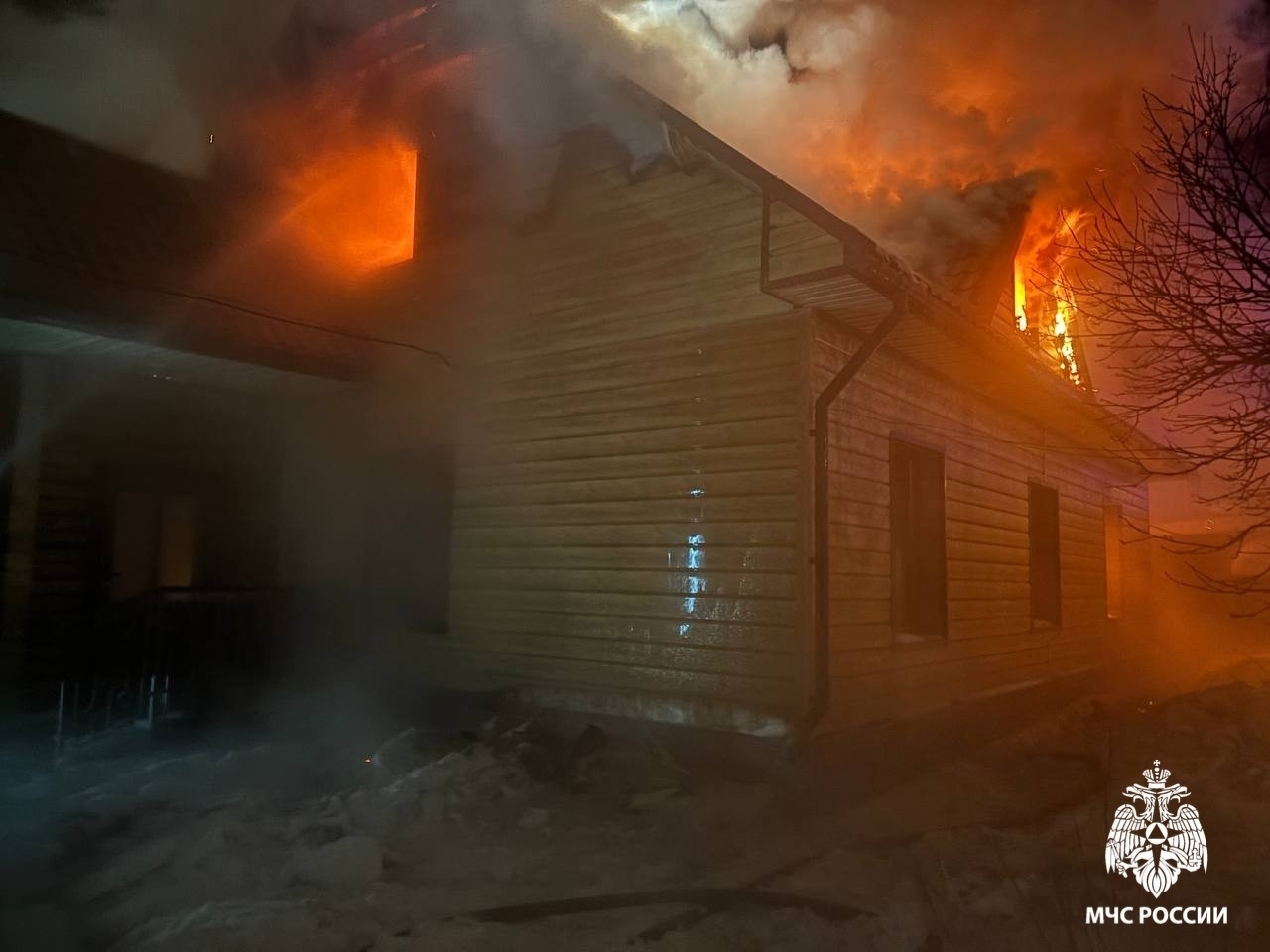 Бер төн эсендә ике янғын