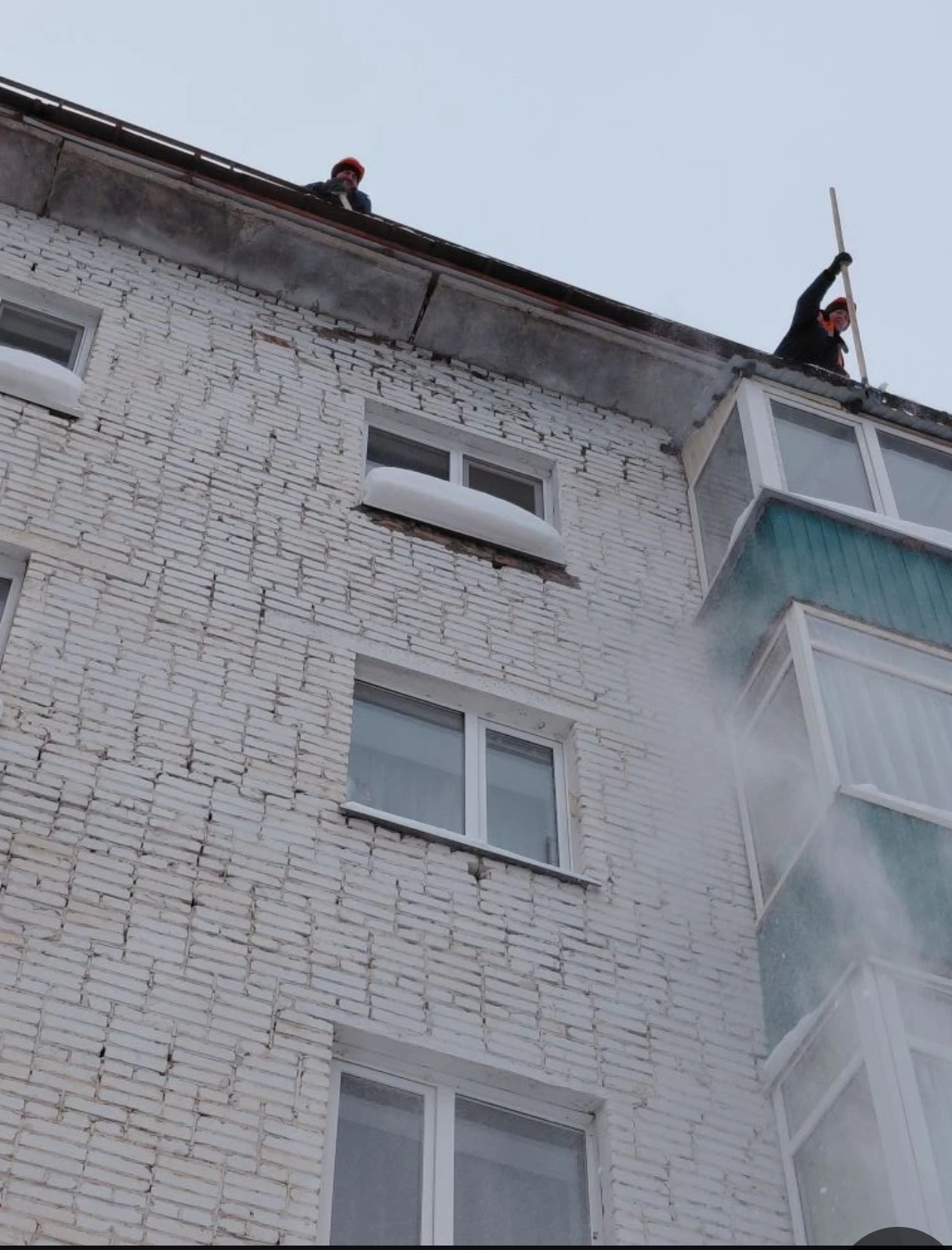 Ҡар ҙа таҙартыла, подъездар ҙа ремонтлана...