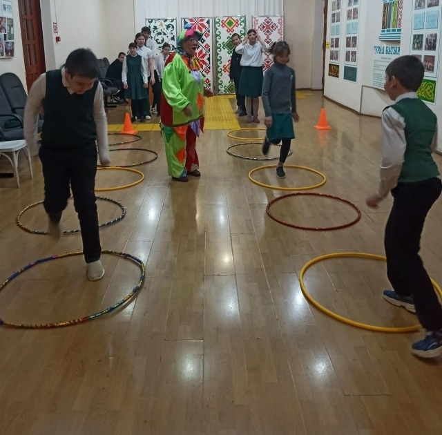 «Дуҫлыҡ һәм изгелек юлынан»