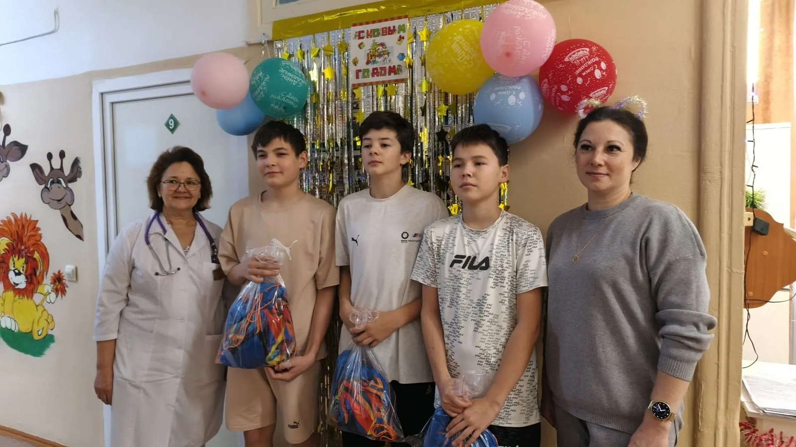 Донъяла яҡшы күңелле кешеләр етерлек