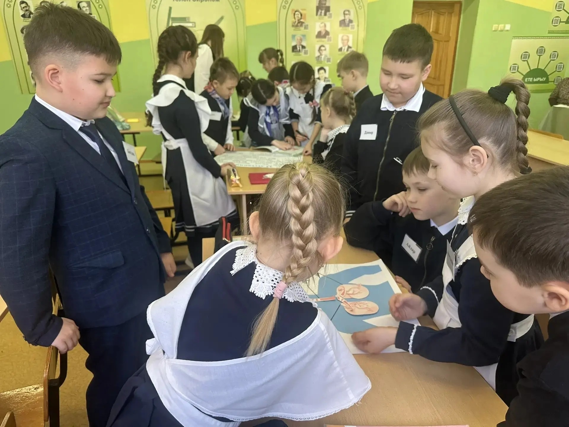 «Уңыш серҙәре»: Бәләбәй районында иң яҡшы уҡытыусыны һайлайҙар