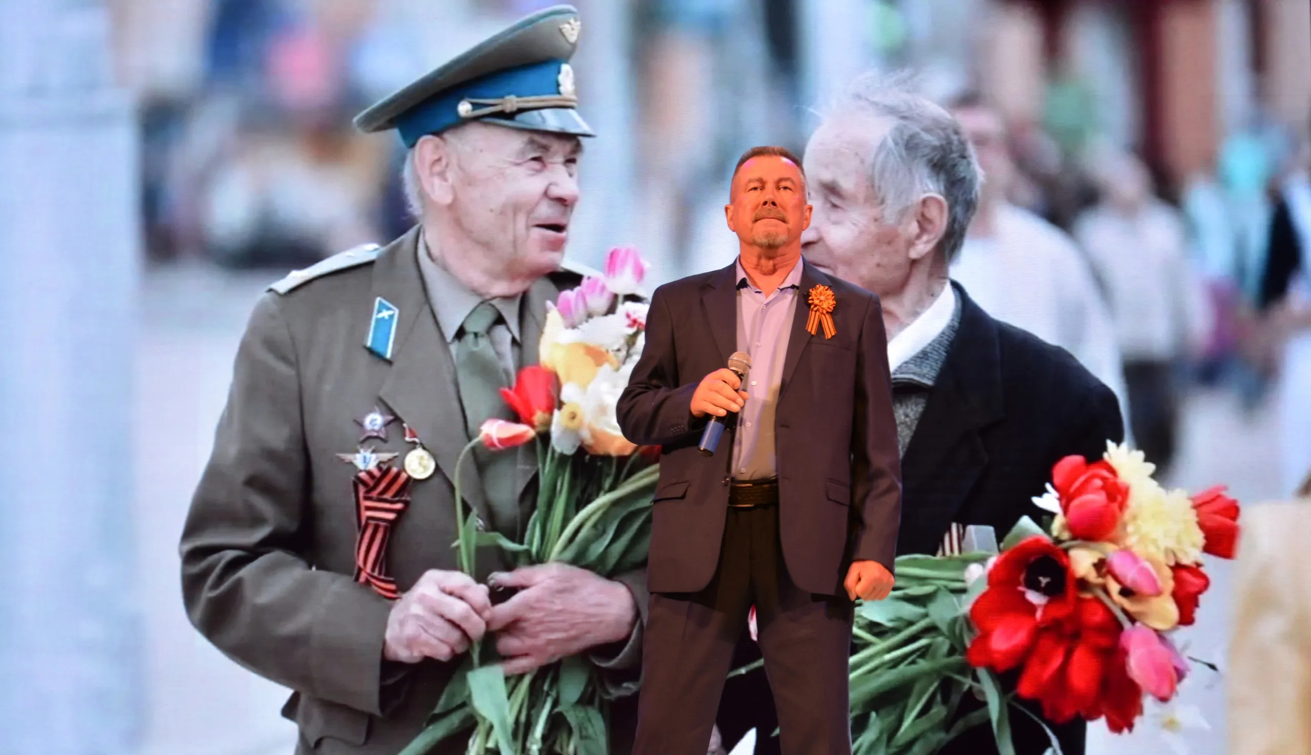 Үткән заман геройҙары иҫтәлегенә…
