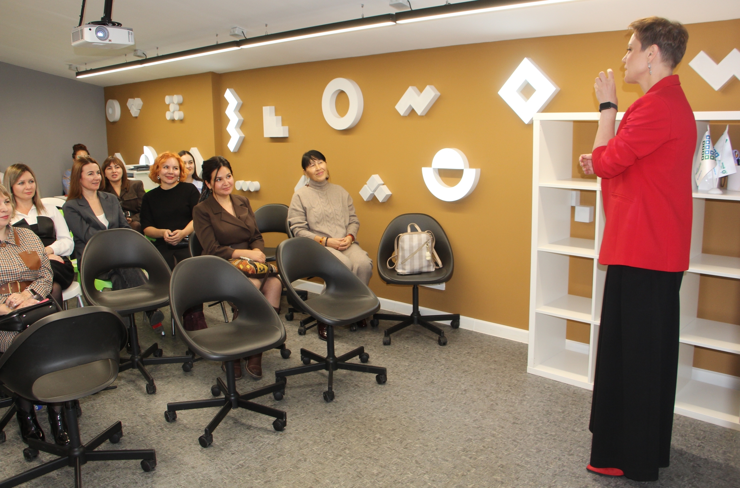 Бизнес ҡатын-ҡыҙҙары: үҫеш, ярҙам, берләшеү