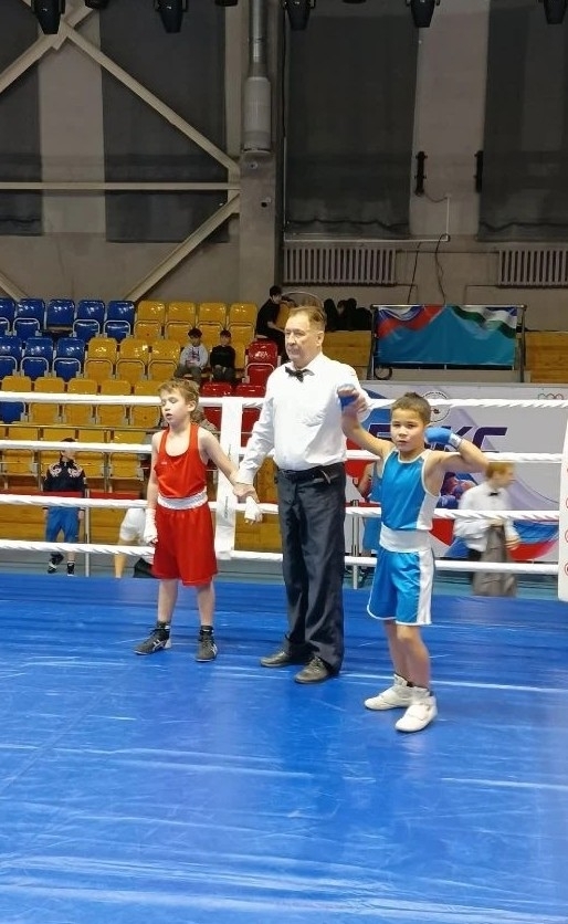 Бәләкәй боксерҙар – ҙур еңеүҙәр