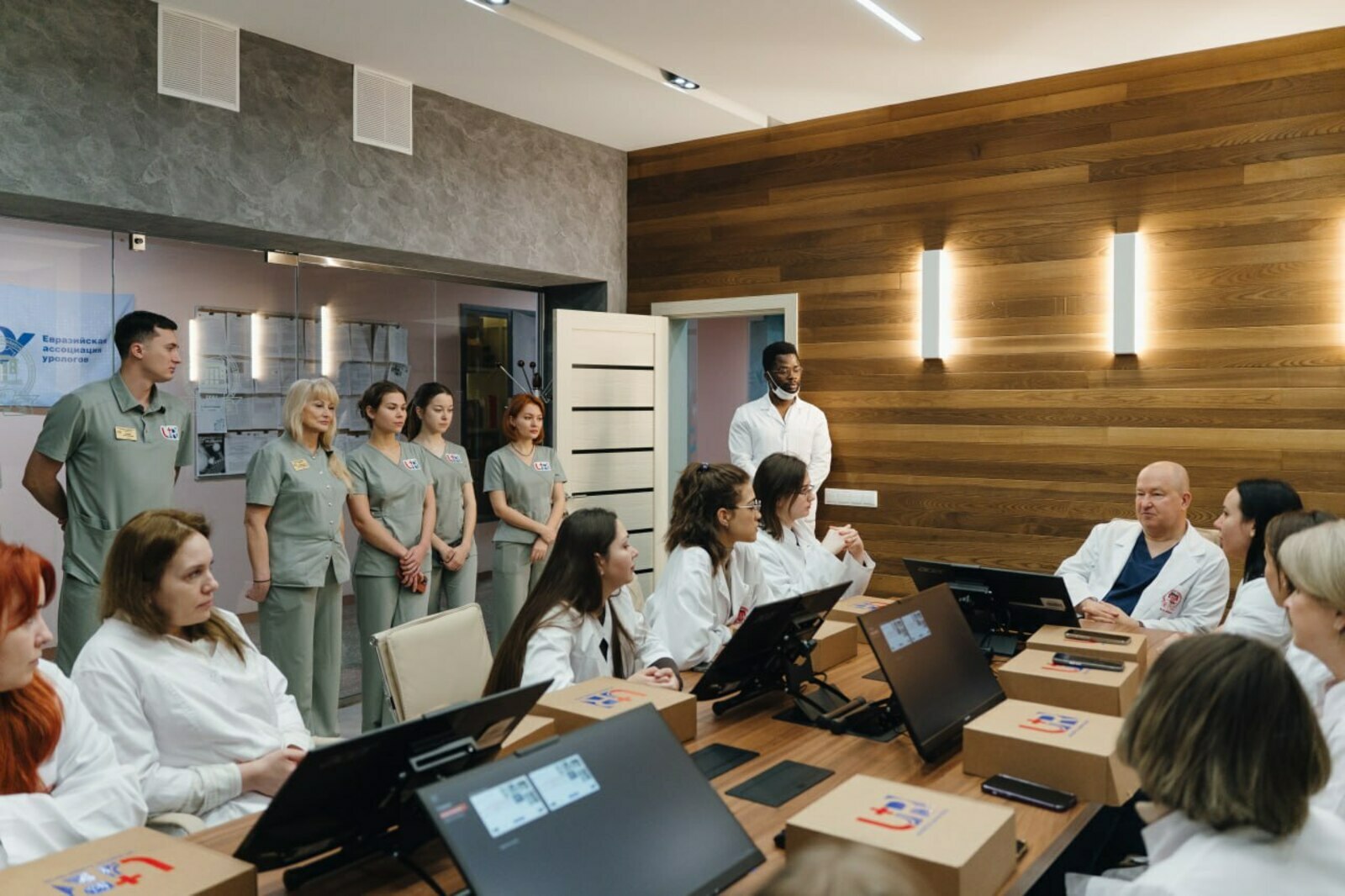 Өфөнөң Вуз-ара кампусында операцион шәфҡәт туташтары өсөн илдә тәүге курс асылды