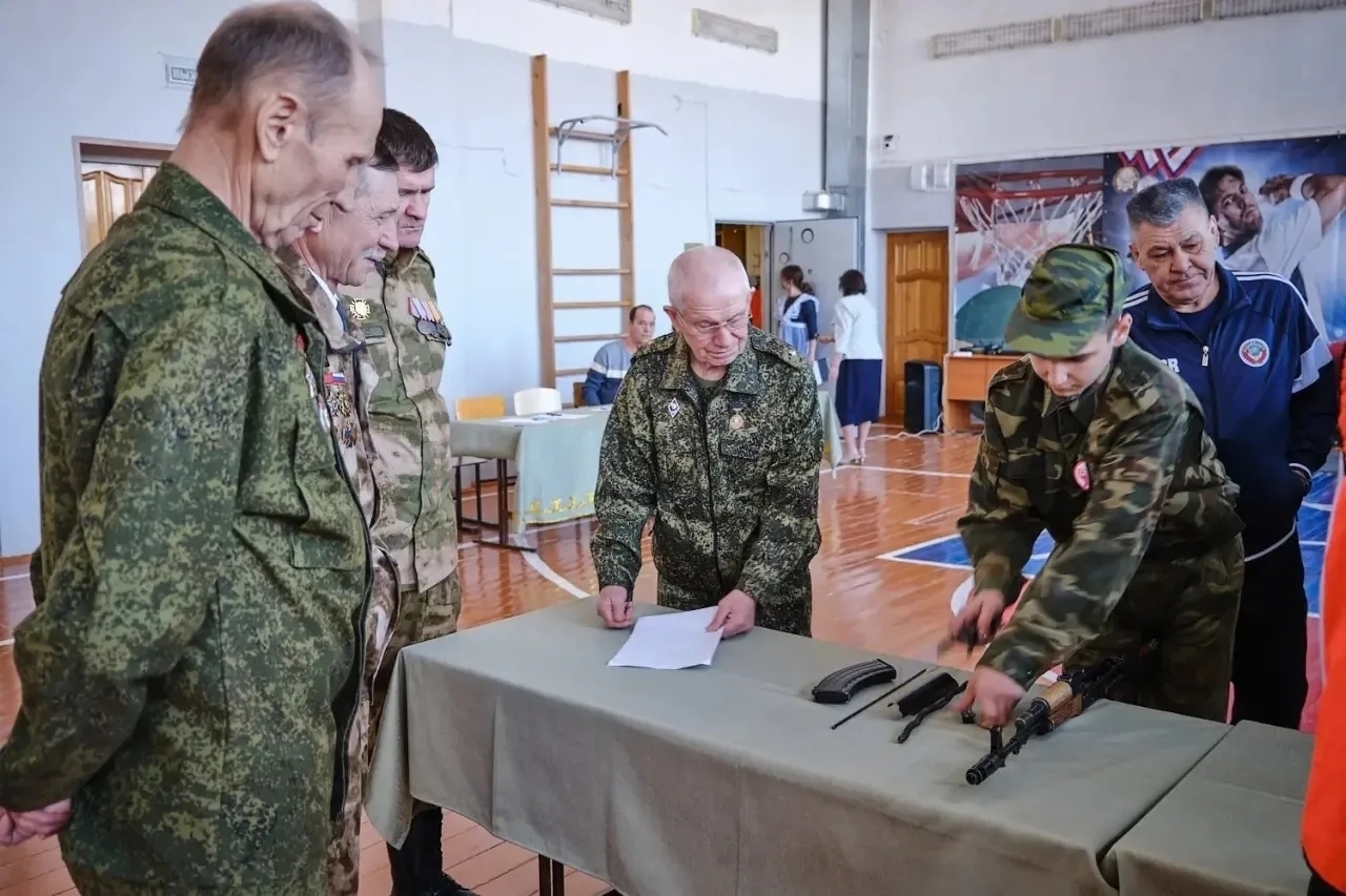 Бәләбәйҙә байрам алды хәрби-патриотик уйындары үтте