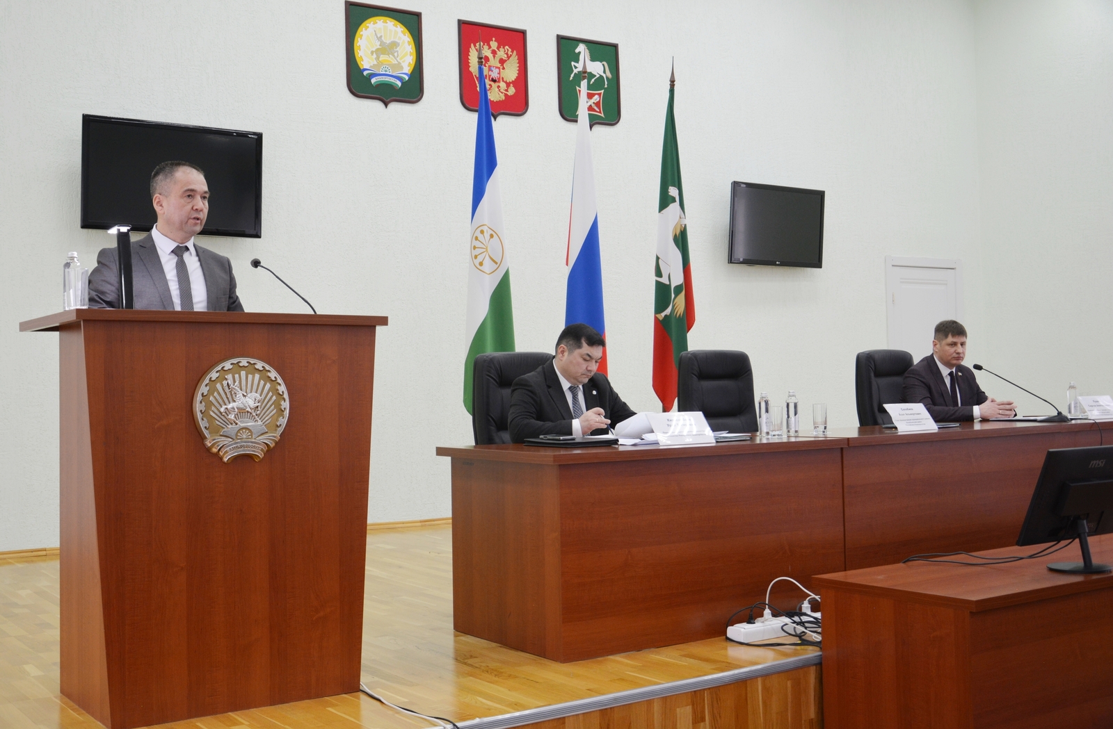 «Быуындарҙы берләштереп»