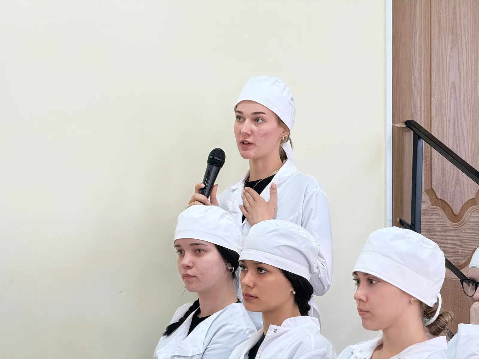 Кесе ватан хаҡына быуындар диалогы